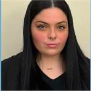 Profesora apta para todas las edades para enseñar cualquier materia.